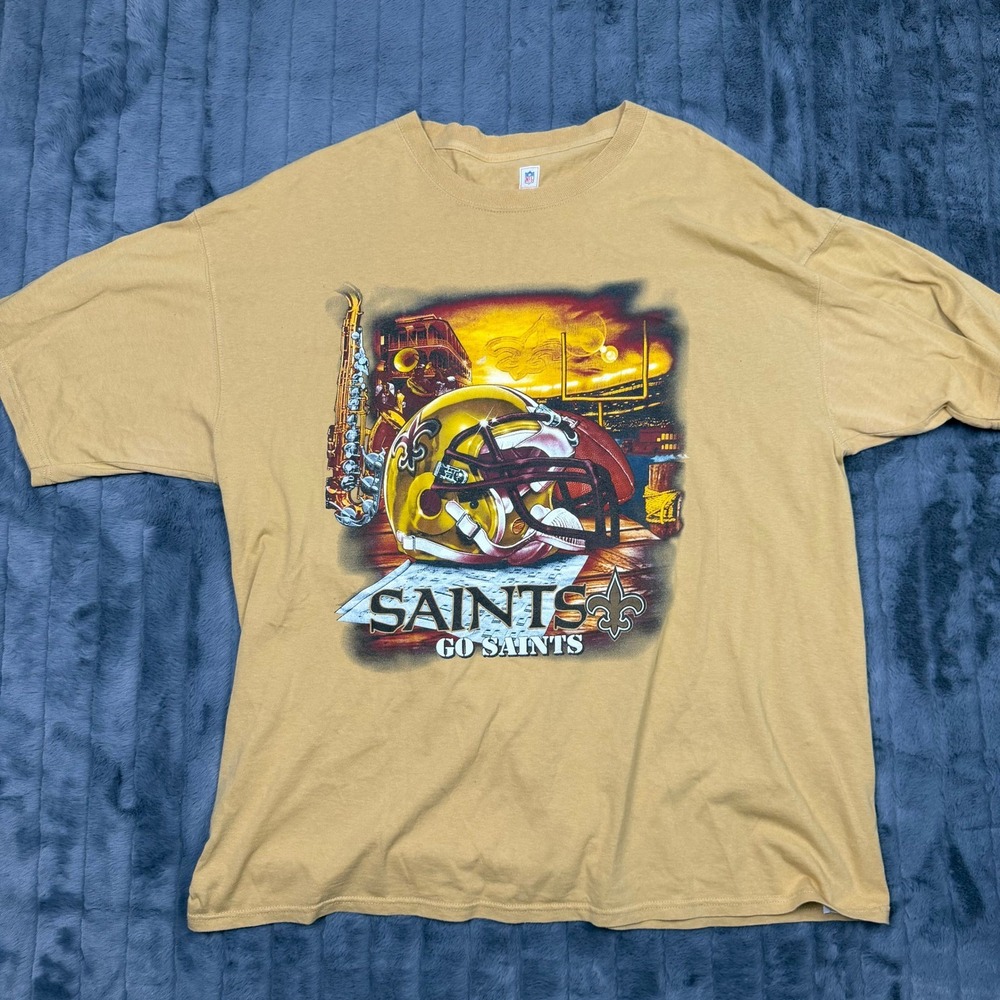 VF Imagewear New Orleans Saints T Shirt Mens 2XL Gold Graphic Go Saints NFL Tee